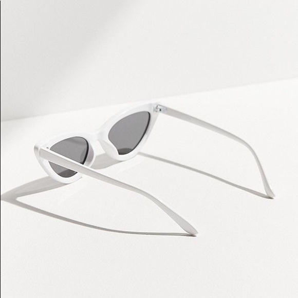 Wild Child Cat-Eye Sunglasses - Picture 4 of 4